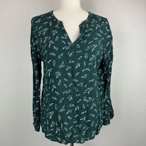Eddie Bauer Pine Green V-Neck Top Size Petite Large EUC